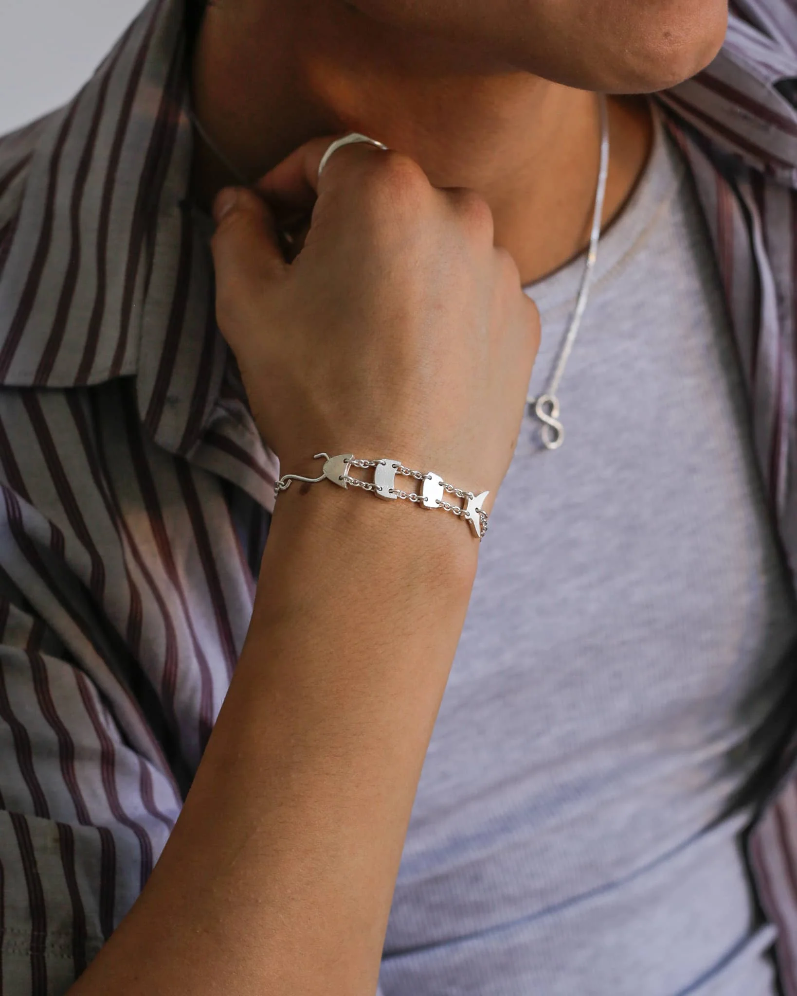hooked bracelet. - Image 6