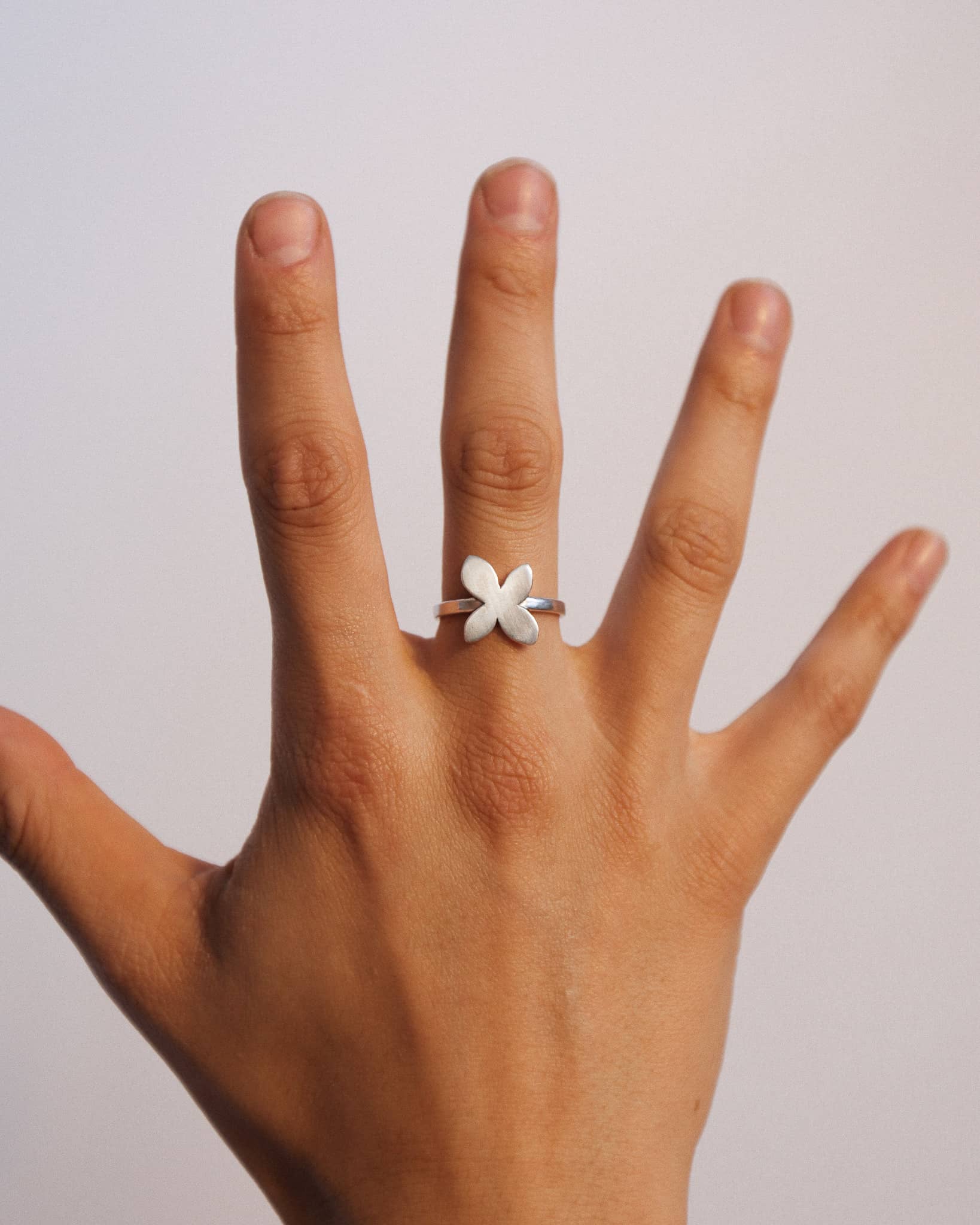 petals. - Image 7
