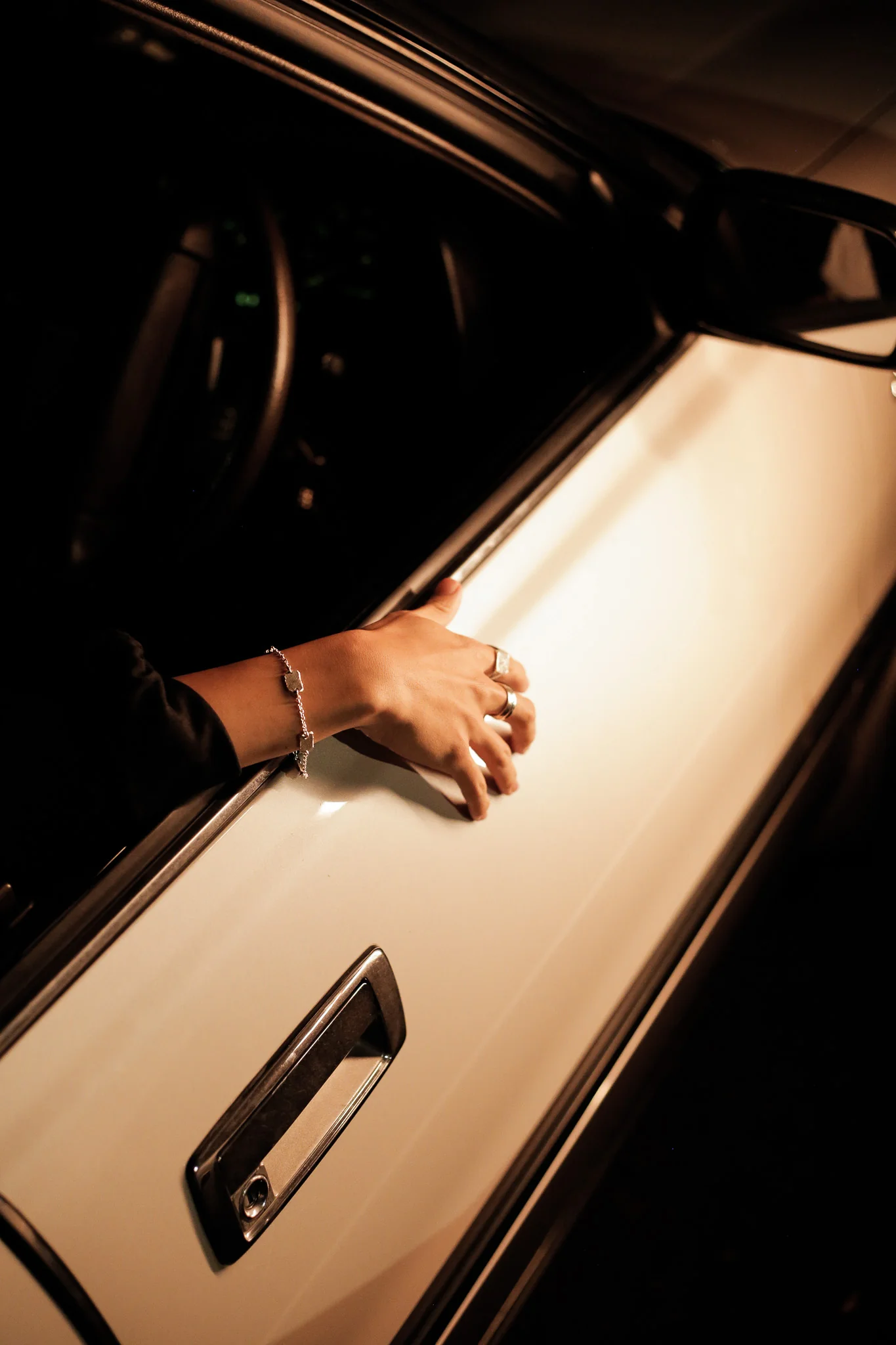 tab bracelet. - Image 5